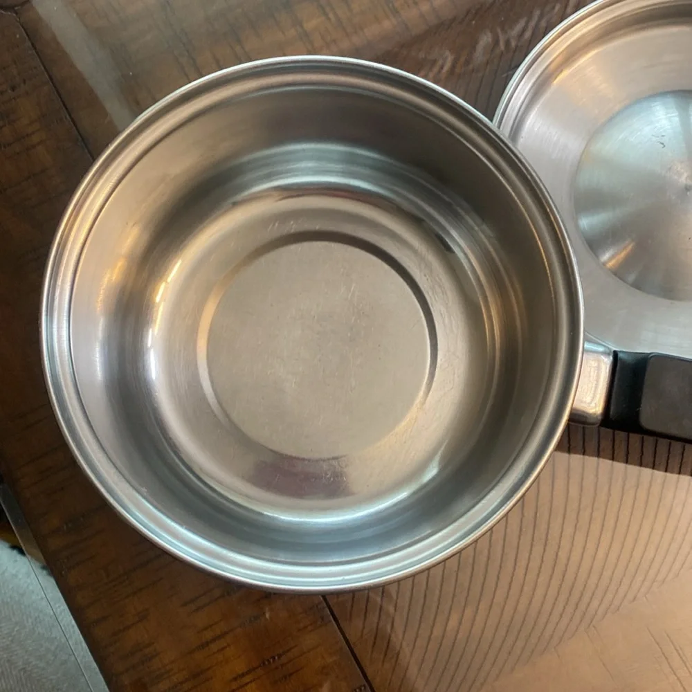 Ekcoware stainless steel pan with lid copper bottom